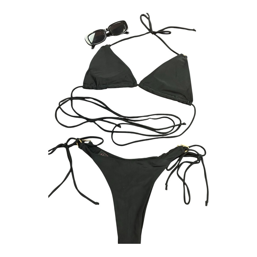Black Triangle Bikini Set, size small or 7 Juniors